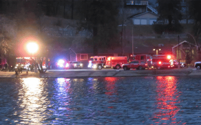 Car plunges into Lake Gregory