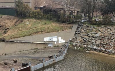 Boards allow lake to rise