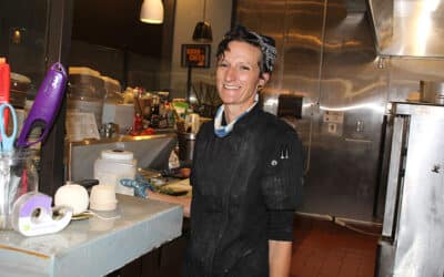 Community turns out to welcome new restaurant