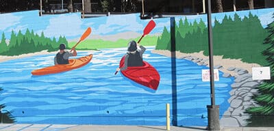 Kayak mural adorns Crestline 7-Eleven wall