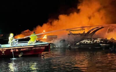 Suspicious early-morning blaze destroys seven boats