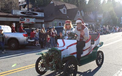 Blue Jay Christmas Parade enthralls spectators