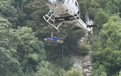 Dramatic rescue of injured motorcyclist