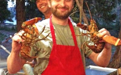An evening filled with lobsters, dancing and bidding