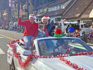 Grand marshals Wayne and Maria Carter