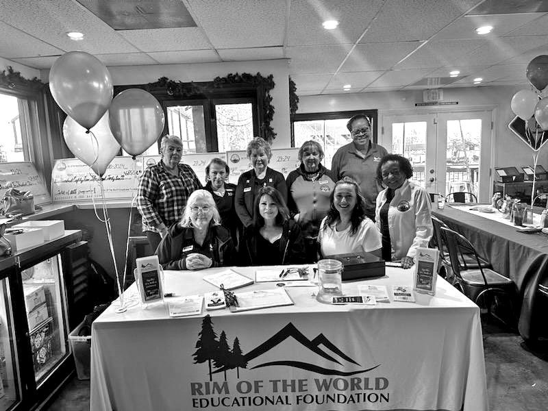 Adrianne, Lisa, Julia, Melissa and Adrianna from Glendora and Orange County enjoyed last year’s Brewfest at Tavern Bay Beach Club so much they couldn’t resist attending this year’s event. (Photos by Douglas W. Motley) Group photo at educational fundraising event.