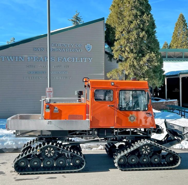 The Twin Peaks Sheriff’s Station recently took delivery of a Sno-Cat that Lt. Hurtado calls “a beast.” (Photo: Twin Peaks Sheriff’s Station)