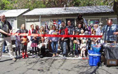 Crestline Comics ribbon cutting opens new store