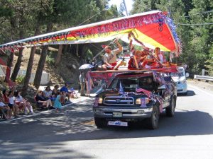 The Crestline Soaring Society was awarded the Theme Trophy for the best depiction of this year’s theme, “Amazing Adventures.”