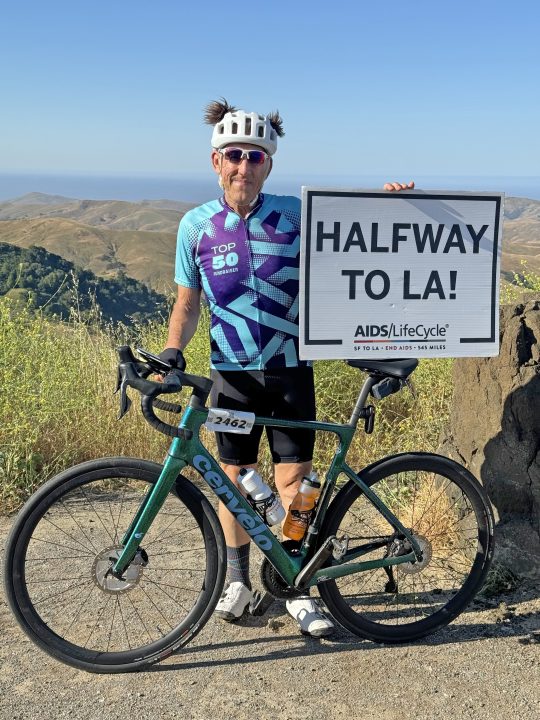 Riders could stop for a photo halfway to LA from San Francisco.