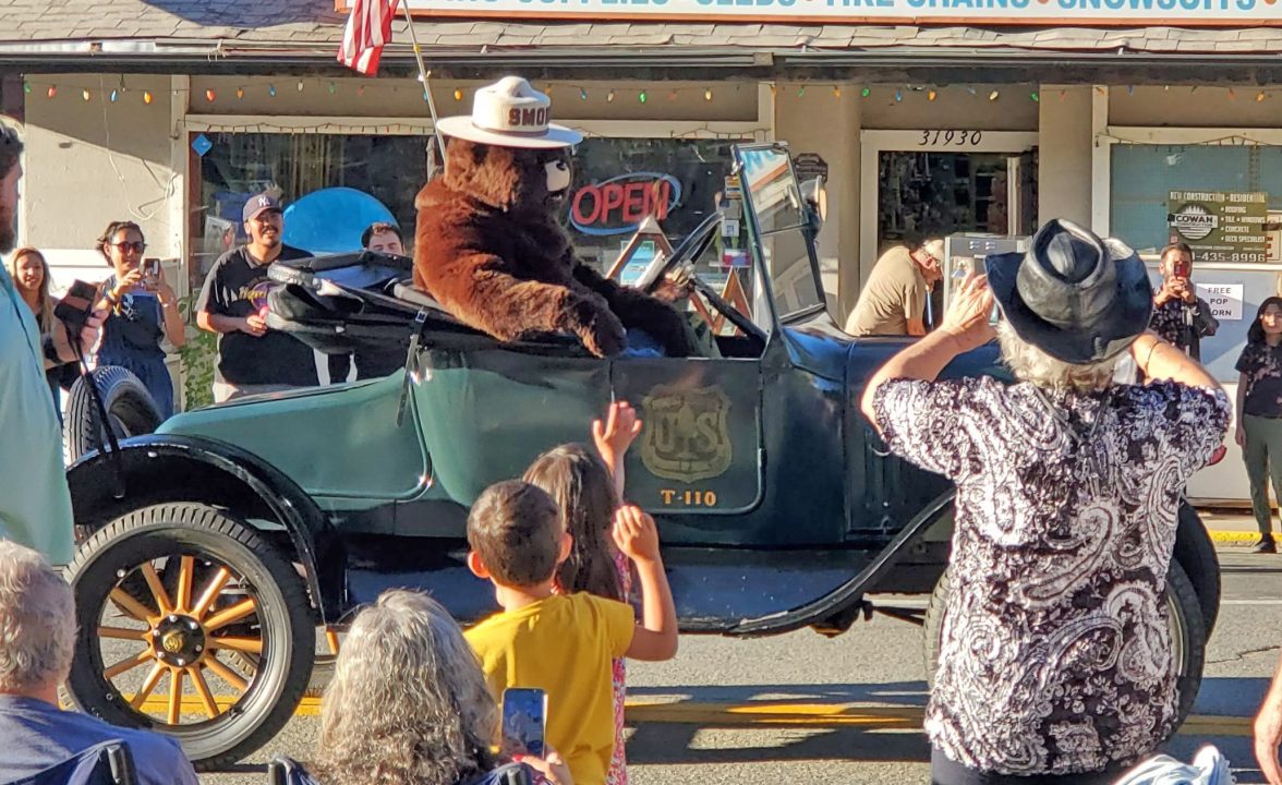 Adrianne, Lisa, Julia, Melissa and Adrianna from Glendora and Orange County enjoyed last year’s Brewfest at Tavern Bay Beach Club so much they couldn’t resist attending this year’s event. (Photos by Douglas W. Motley) Bear costume in old car during parade event.