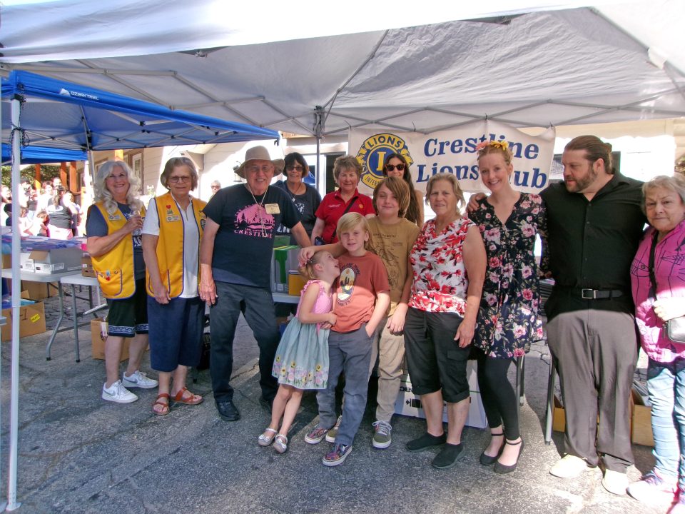 Group photo at Crestline Lions Club event
