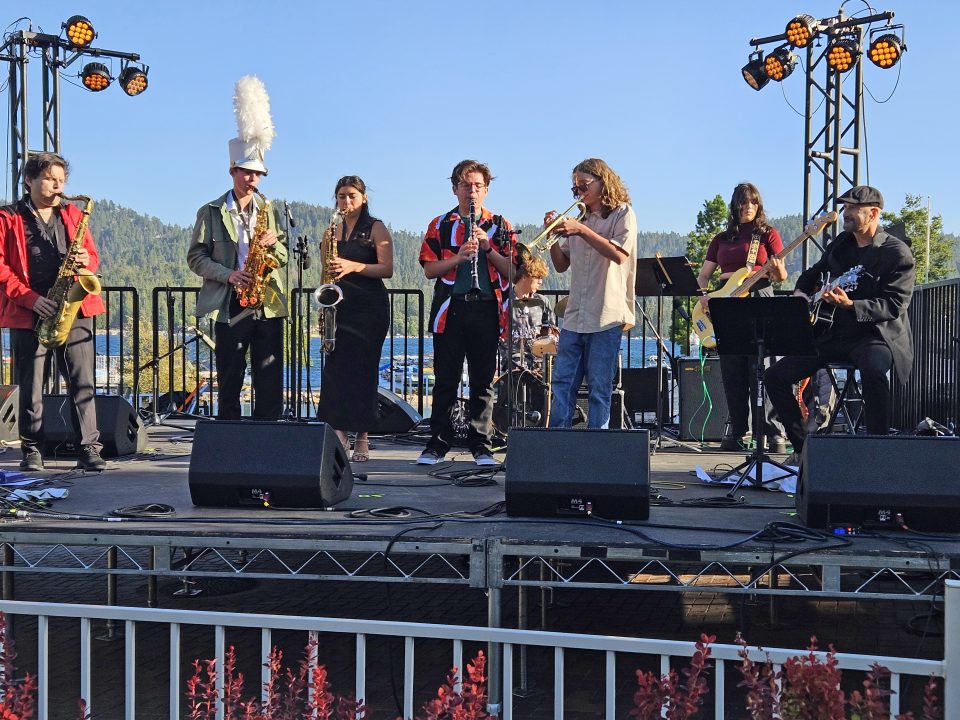 Several of the Future Generation Jazz scholars played with the Speakeasy Jazz Band on Thursday night. (Photo by Mary-Justine Lanyon)