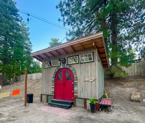 Jeremy Collins’ art studio at Havenwood.
