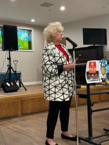 Laura Dyberg shared tips with the Lake Arrowhead Rotary Club on identifying the GSOB.