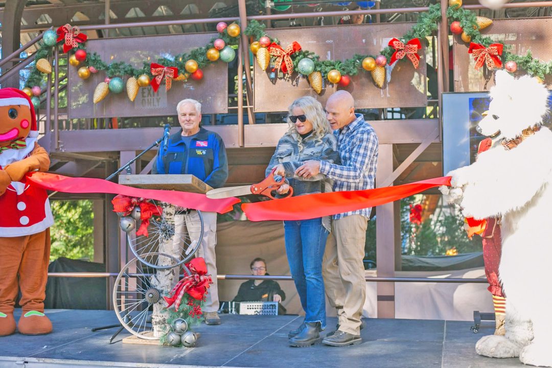 Adrianne, Lisa, Julia, Melissa and Adrianna from Glendora and Orange County enjoyed last year’s Brewfest at Tavern Bay Beach Club so much they couldn’t resist attending this year’s event. (Photos by Douglas W. Motley) Christmas ribbon cutting ceremony with mascots.