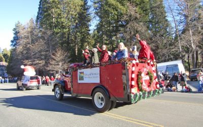 Blue Jay holiday parade celebrates 45 years