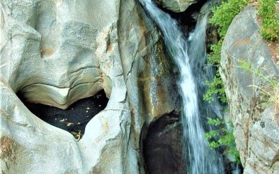 LET’S GO HIKING – Heart Rock Trail