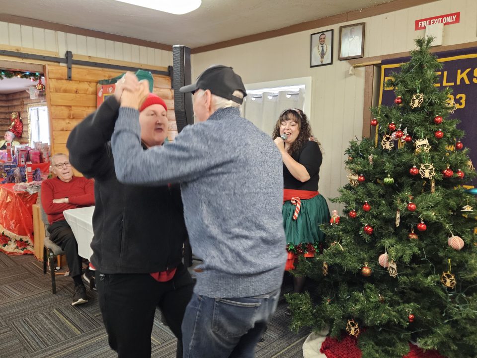 Andi and Nevin were compelled to dance to Destiny Love’s Christmas music. (Photos by Mary-Justine Lanyon)