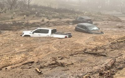 Motorists trapped in Hwy 330 mudslide