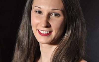 Local coloratura soprano regales the mountain in song