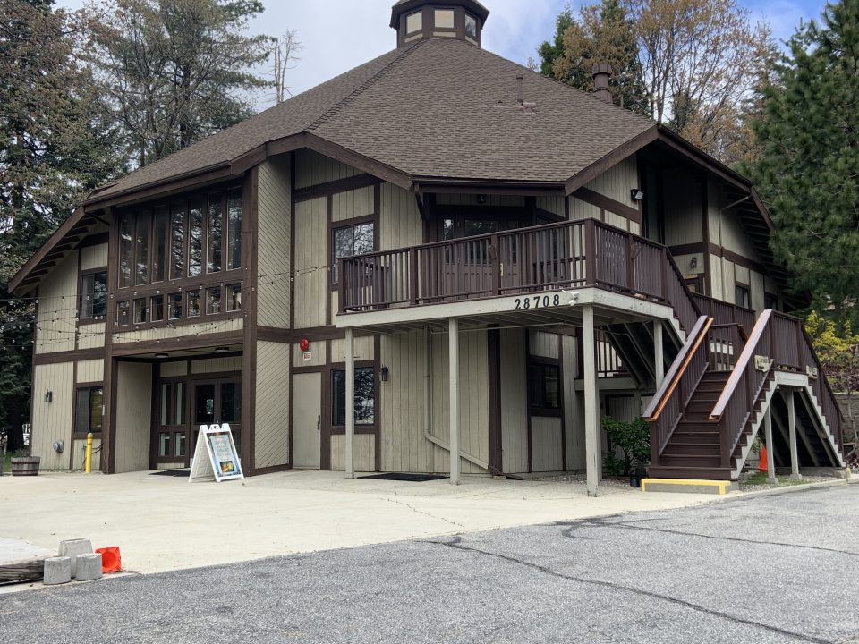 The St. Richard of Chichester Episcopal Church,Skyforest News,Mountain News,Alpine Mountaineer Newspaper,San Bernardino Mountains