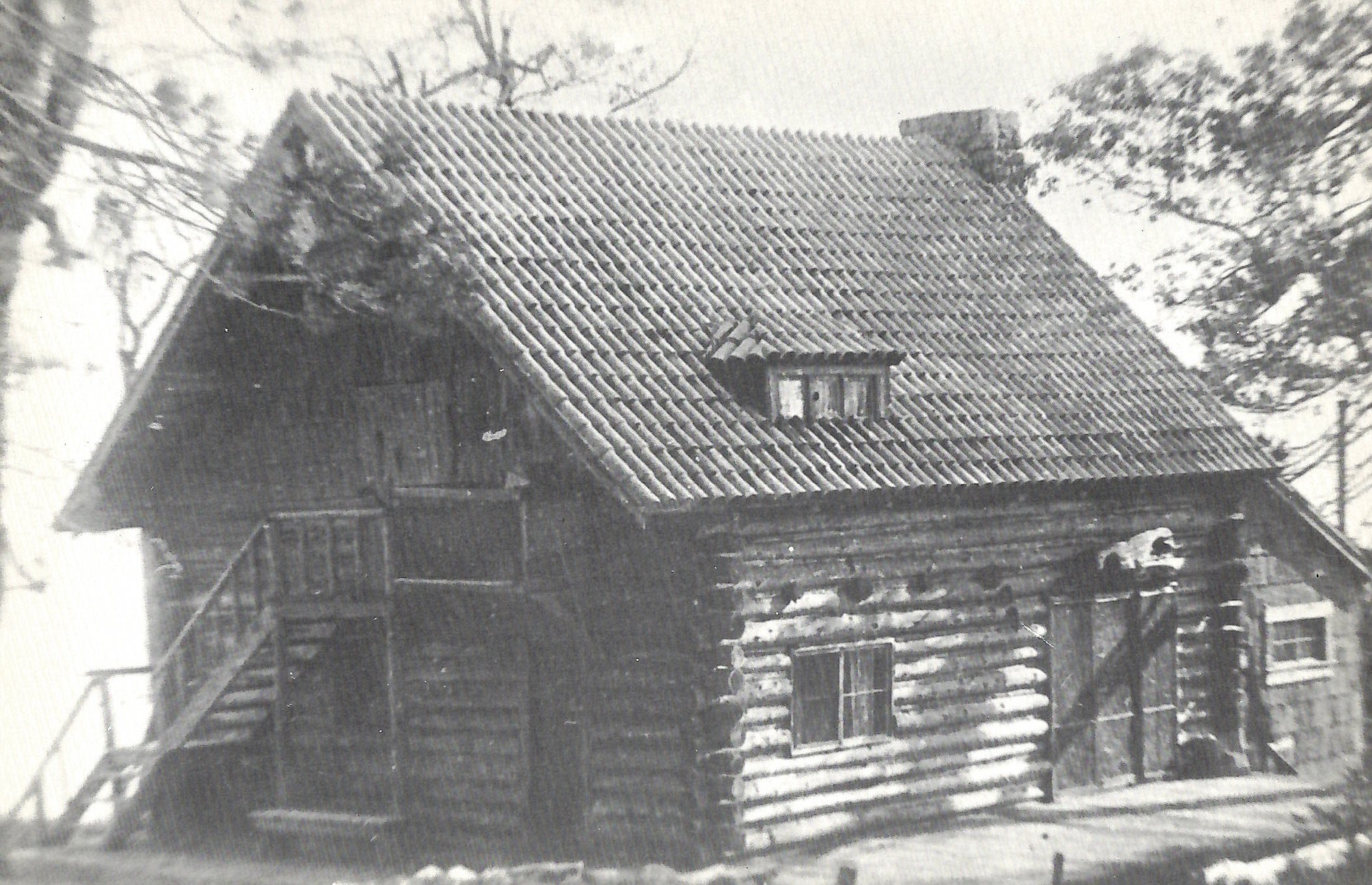 The Squirrel Inn,Arrowhead Reservoir Company,Arrowhead Hot Springs Corporation,Arrowhead Mountain Club,Lake Arrowhead History,Mountain News,Alpine Mountaineer Newspaper,RHEA-FRANCES TETLEY,Historian