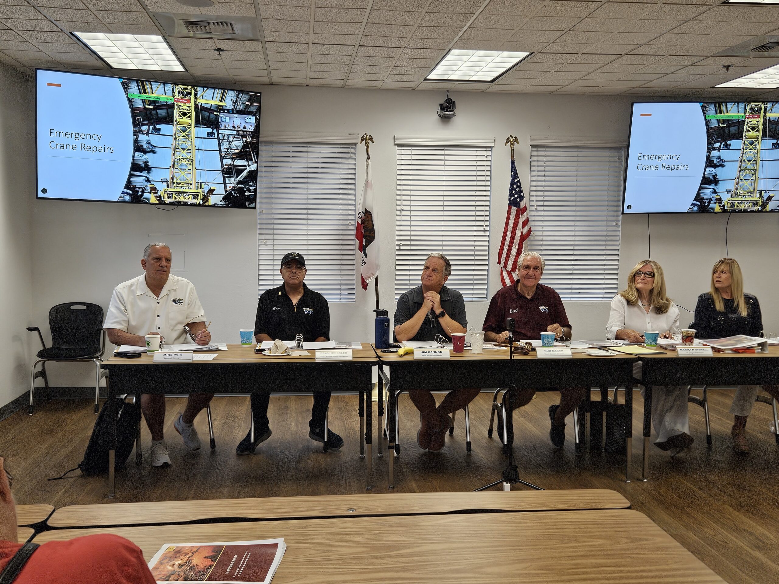 Adrianne, Lisa, Julia, Melissa and Adrianna from Glendora and Orange County enjoyed last year’s Brewfest at Tavern Bay Beach Club so much they couldn’t resist attending this year’s event. (Photos by Douglas W. Motley) Panel discusses emergency crane repairs at meeting.
