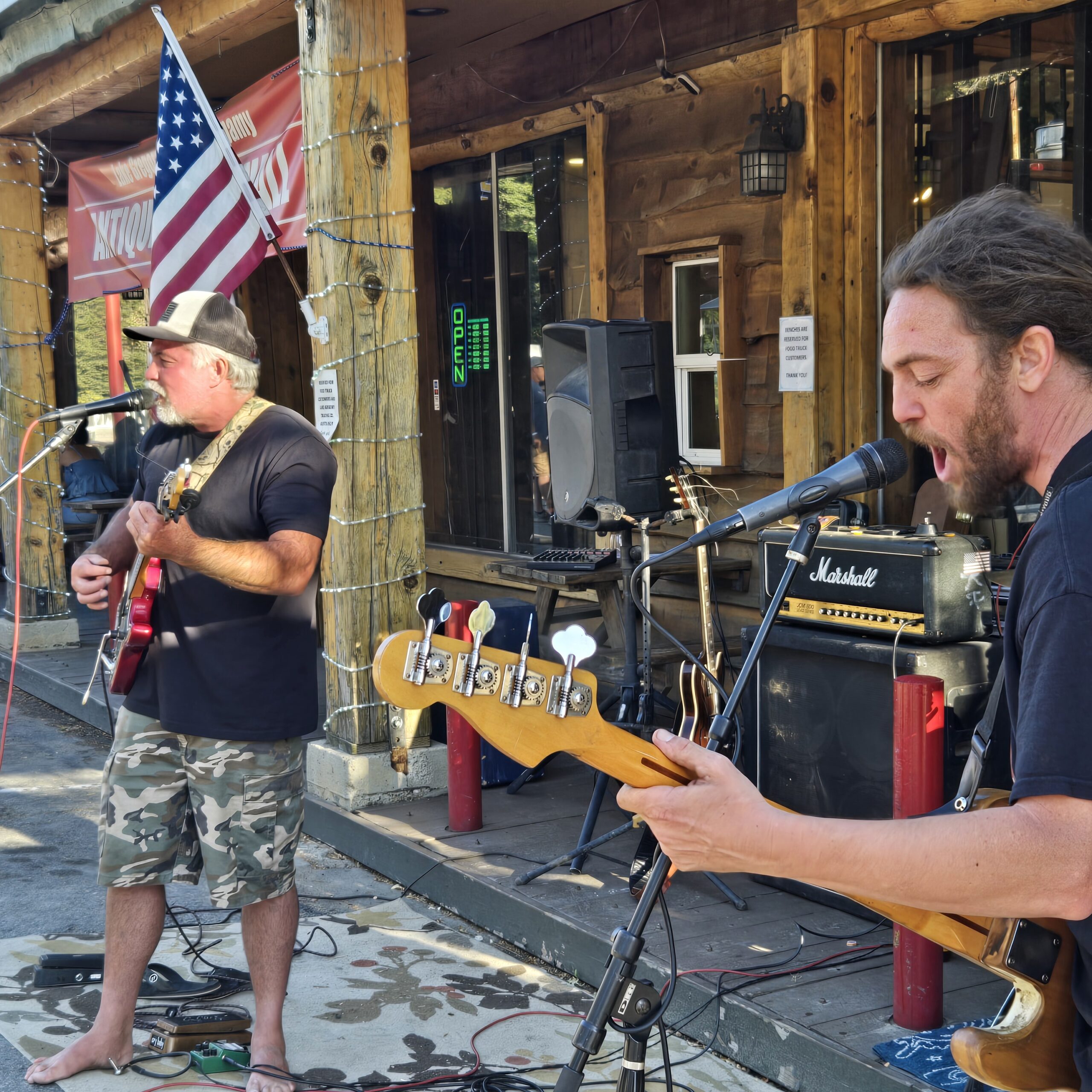 Crestline Chamber of Commerce,Crestline News,Crestline Corks & Hops,wine walk events,Alpine Mountaineer Newspaper,Mountain News,Mountain Events