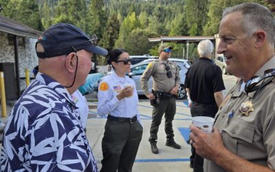 Coffee with a Cop draws dozens to Crestline Café