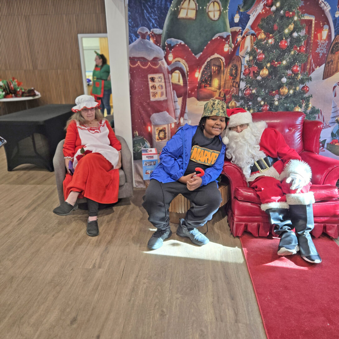 The Twin Peaks Sheriff’s Station’s Feast for Families program,Sheriff’s Service Specialist Lyndsi Garrett,Alpine Mountaineer Newspaper