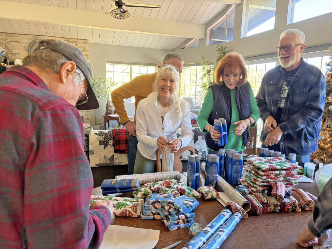 Rotary Club,Lake arrowhead Rotary Club,Homeless Holiday Gifts,Casa Hogar de los Niños orphanage in Tijuana,Mexico,Community Service,Alpine Mountaineer Newspaper,Lake Arrowhead News,Mountain News