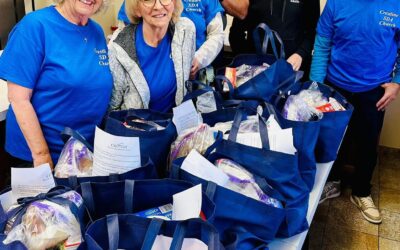 Distributing Thanksgiving cheer