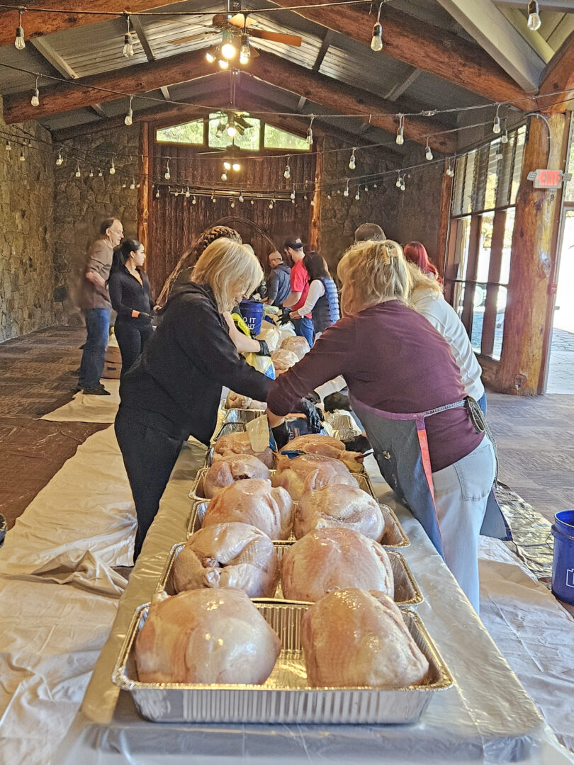 free community Thanksgiving dinner,Crestline News,Crestline Thanksgiving,Alpine Mountaineer Newspaper,Mountain Events,Mountain News