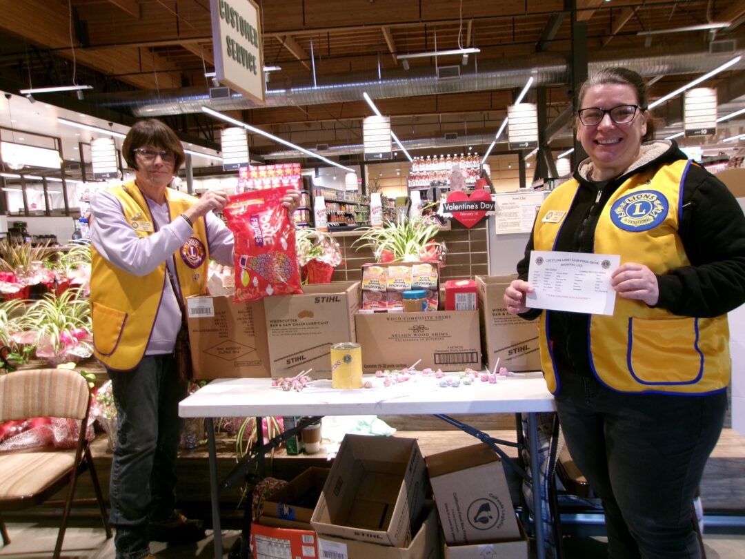 Adrianne, Lisa, Julia, Melissa and Adrianna from Glendora and Orange County enjoyed last year’s Brewfest at Tavern Bay Beach Club so much they couldn’t resist attending this year’s event. (Photos by Douglas W. Motley) Crestline Lions Club members passing out the lists of foods to purchase for the food bank. (Photo by Rhea-Frances Tetley)