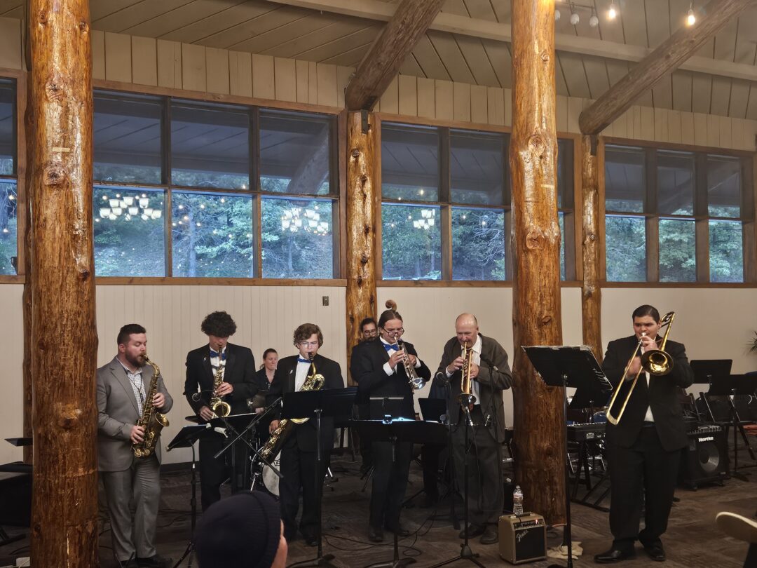 At the end of the concert, Greg Solman called four Rim High musicians up to play with his band: Brenden Watson, Jaden Martinez, Colin Hobson and Kaydin Lowery. (Photos by Mary-Justine Lanyon)