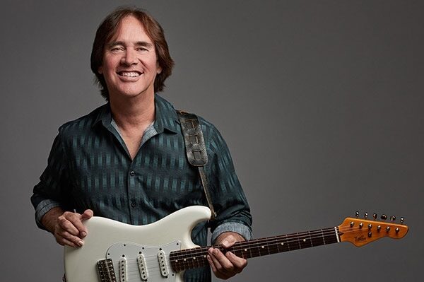 Master guitarist to offer master class