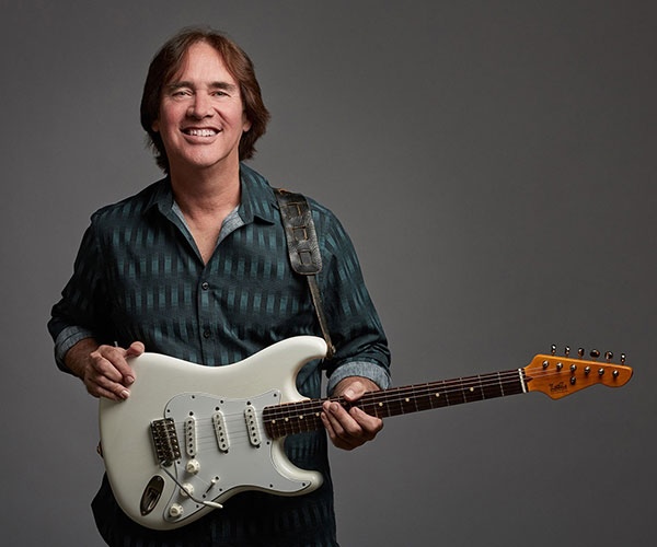 Master guitarist to offer master class